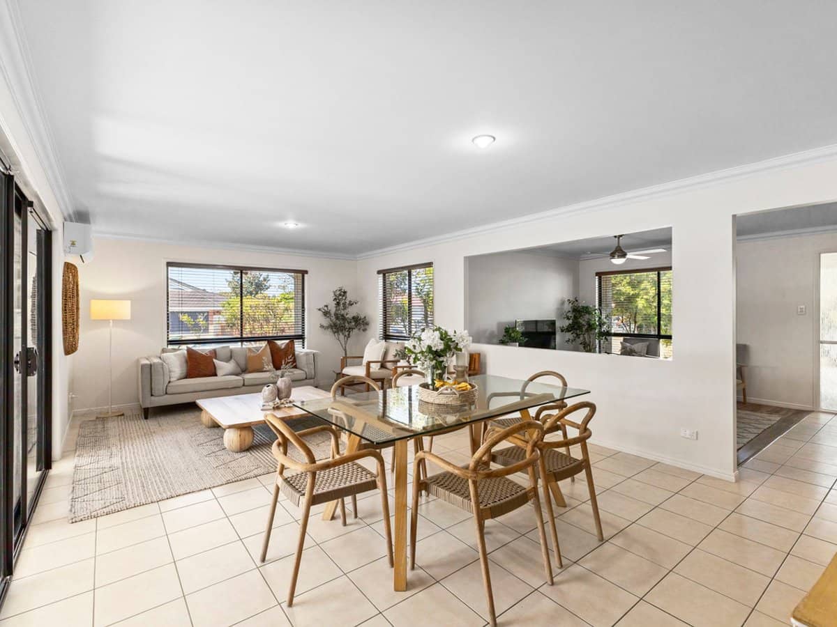 22 Castlereagh Street, MURRUMBA DOWNS - Thumbnail 11