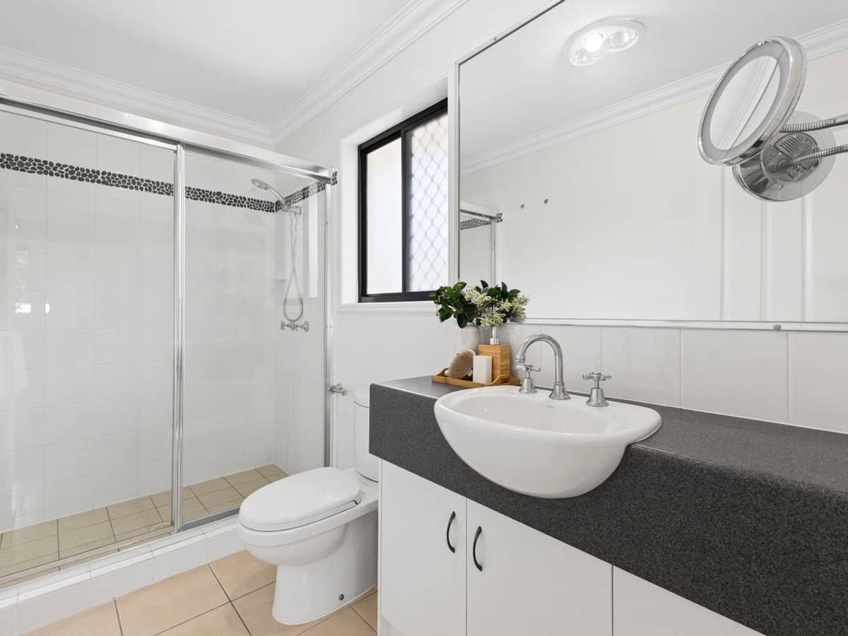 22 Castlereagh Street, MURRUMBA DOWNS - Thumbnail 24