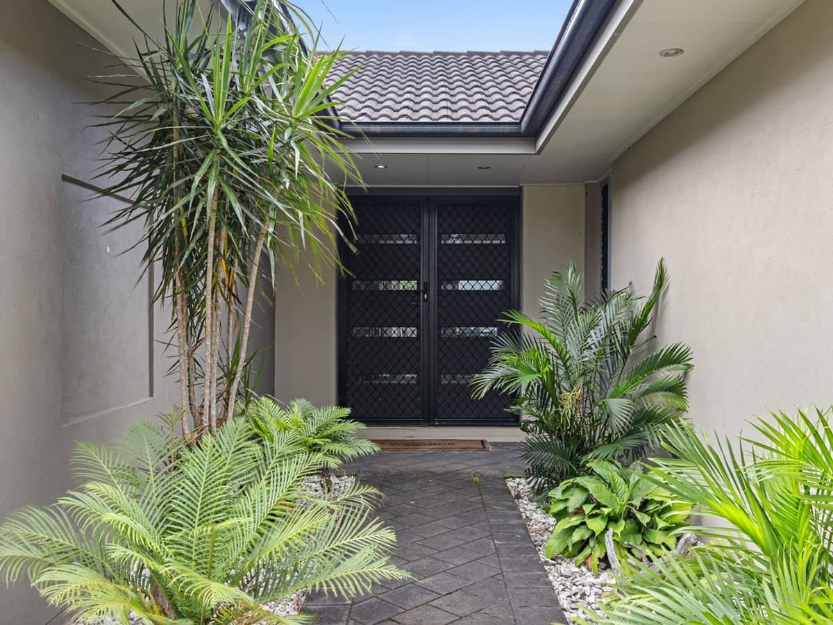 14 Willowleaf Circuit, UPPER CABOOLTURE - Thumbnail 3