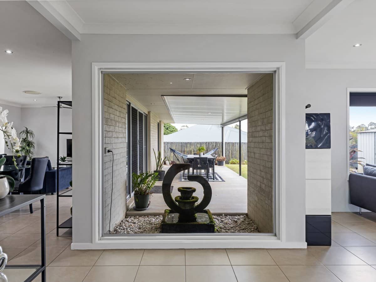 14 Willowleaf Circuit, UPPER CABOOLTURE - Thumbnail 4