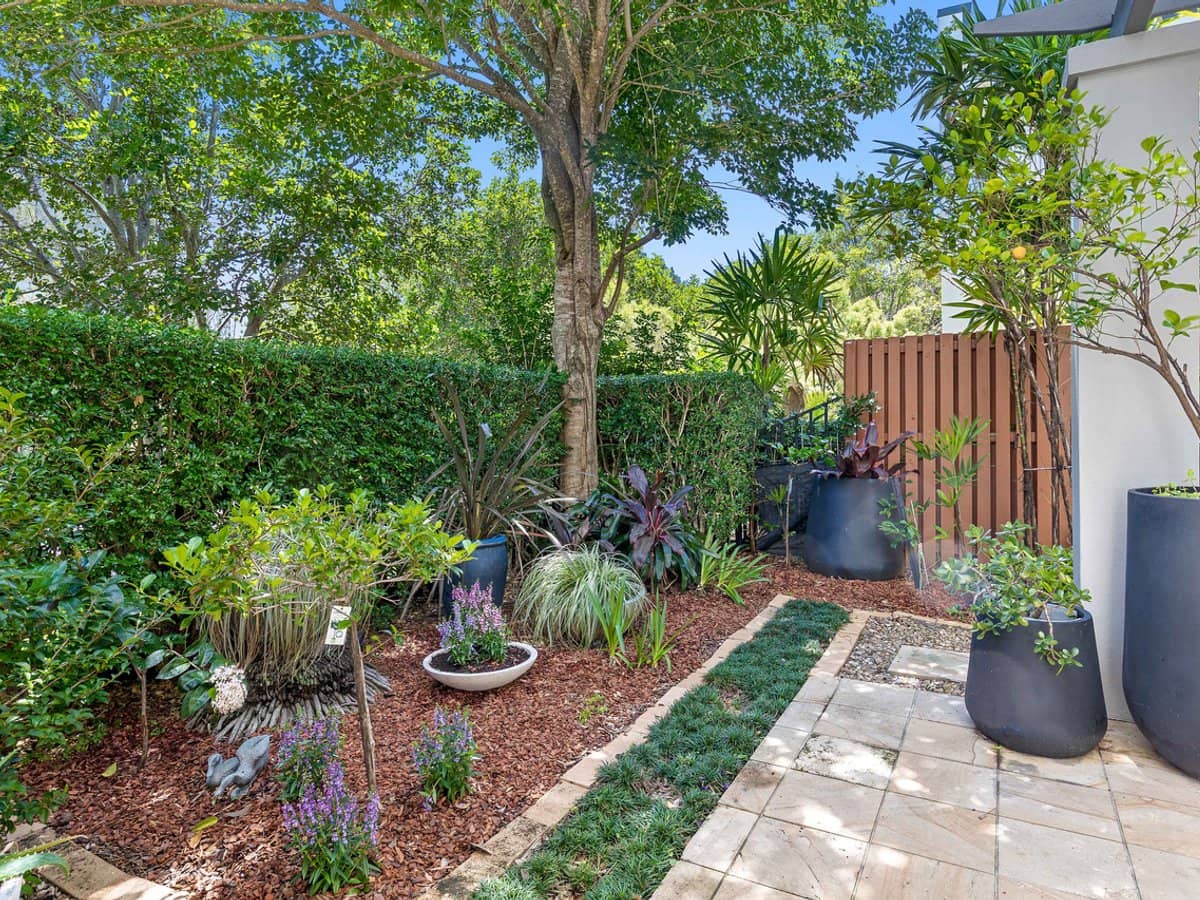 1094/1 The Cove Crescent, Carrara - Thumbnail 18