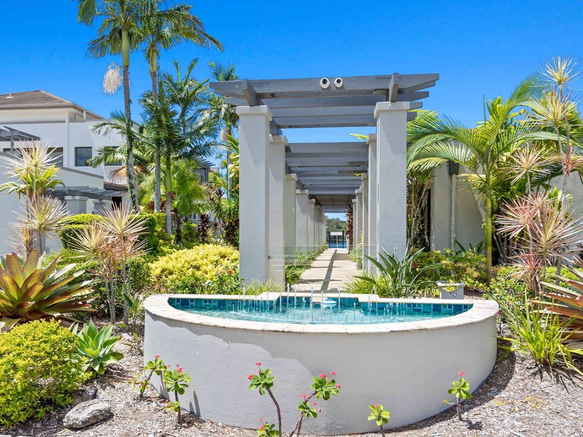 1094/1 The Cove Crescent, Carrara - Thumbnail 25