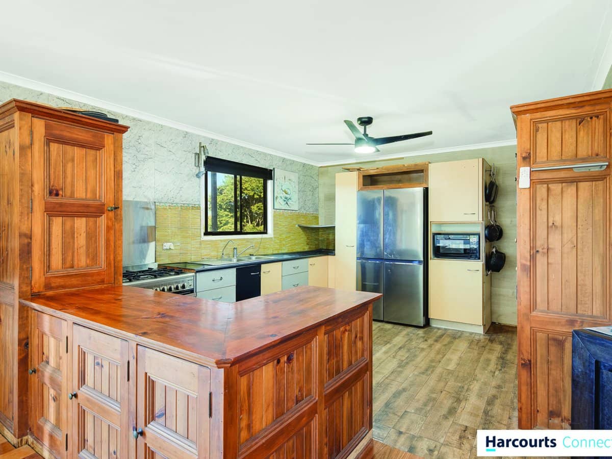 25 Grays Road, ROYSTON - Thumbnail 3