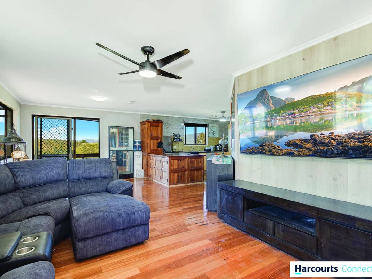 25 Grays Road, ROYSTON - Thumbnail 4