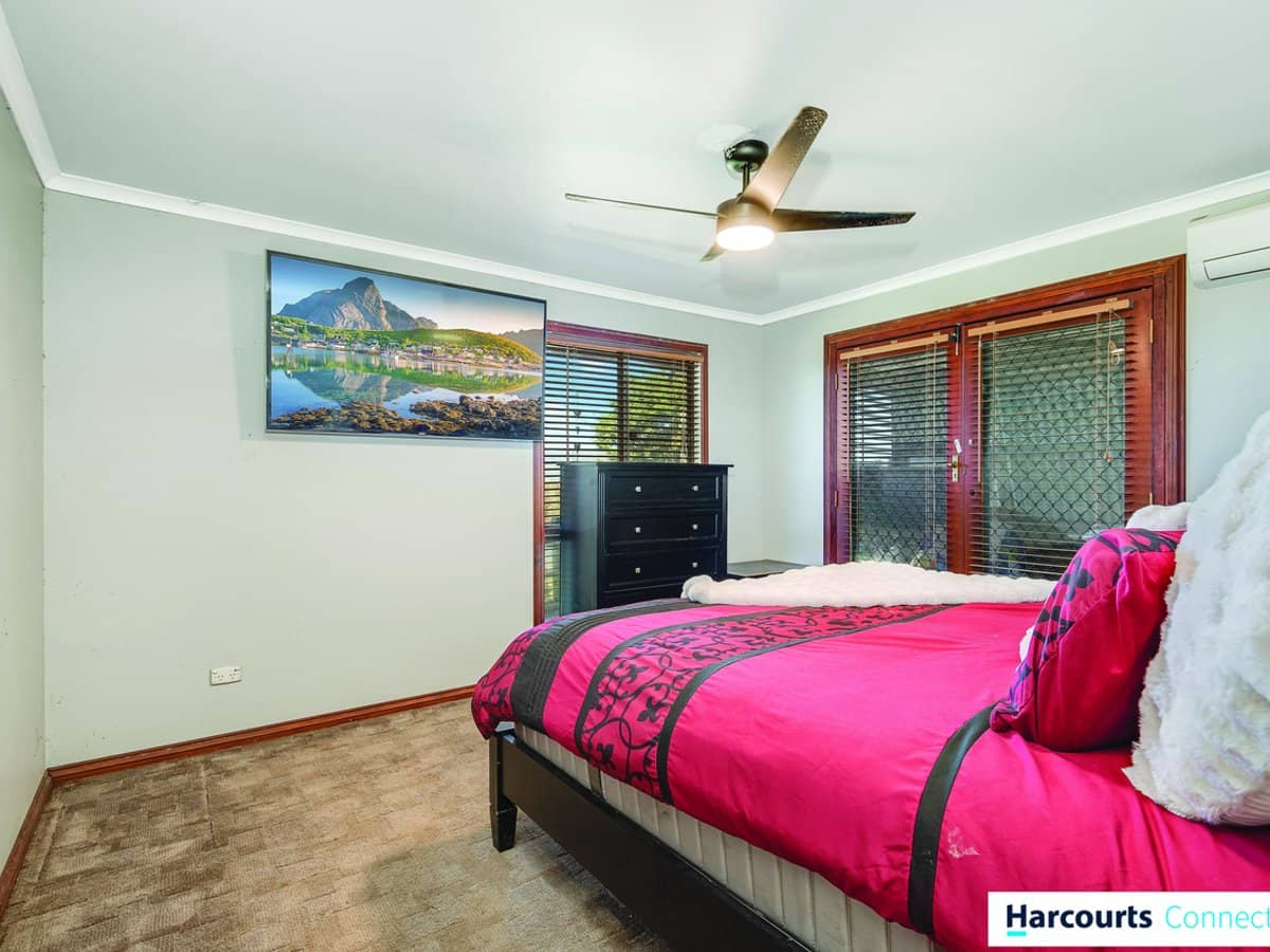 25 Grays Road, ROYSTON - Thumbnail 6