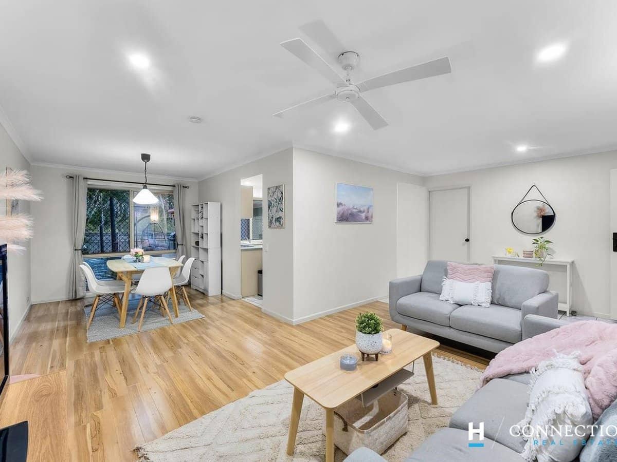 16 Beresford Circuit, BRACKEN RIDGE - Thumbnail 2