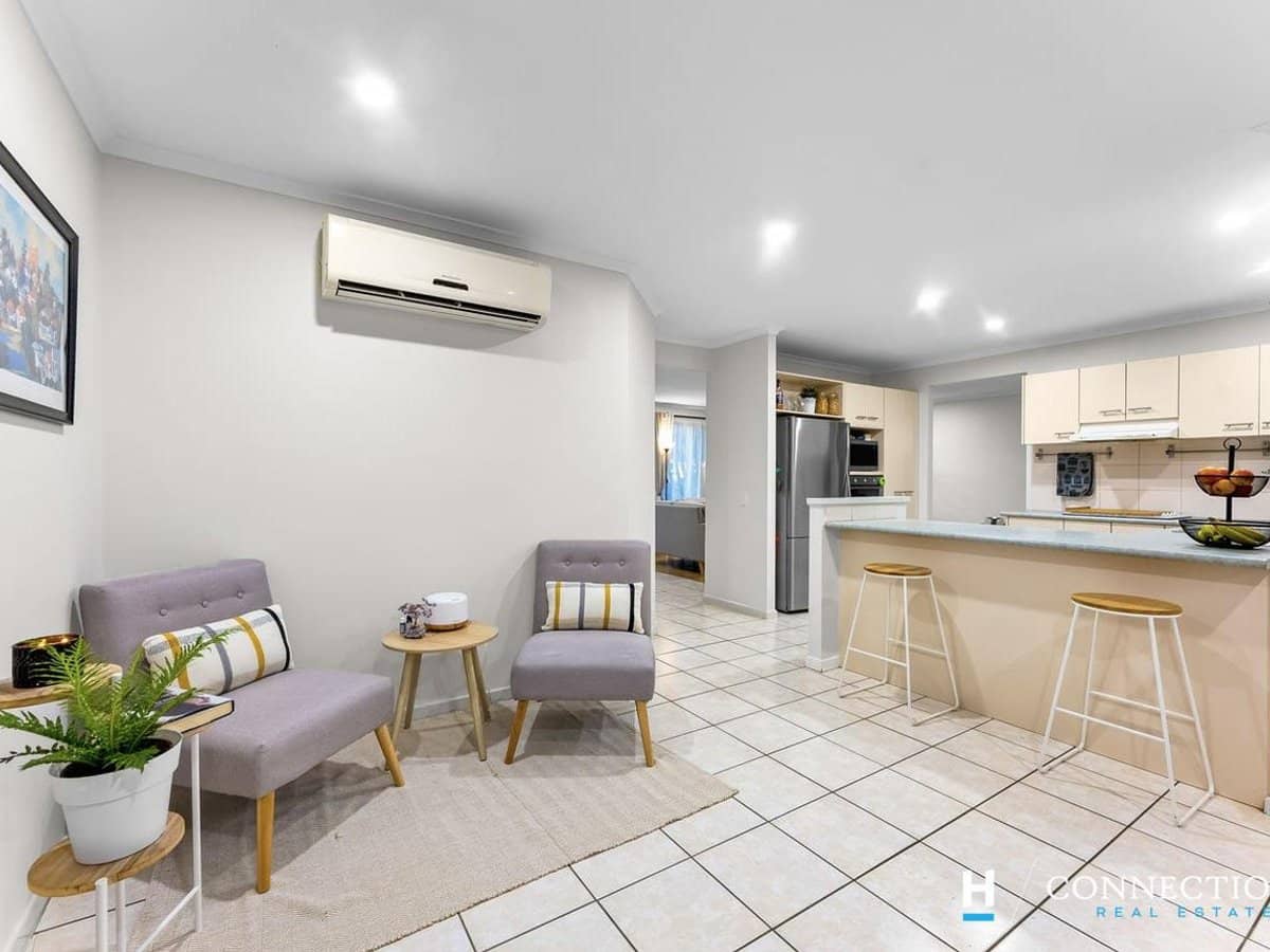 16 Beresford Circuit, BRACKEN RIDGE - Thumbnail 6