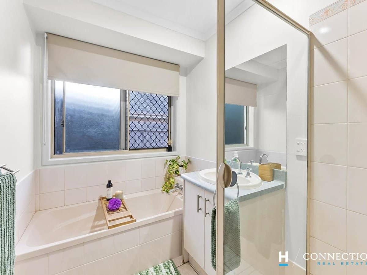 16 Beresford Circuit, BRACKEN RIDGE - Thumbnail 14