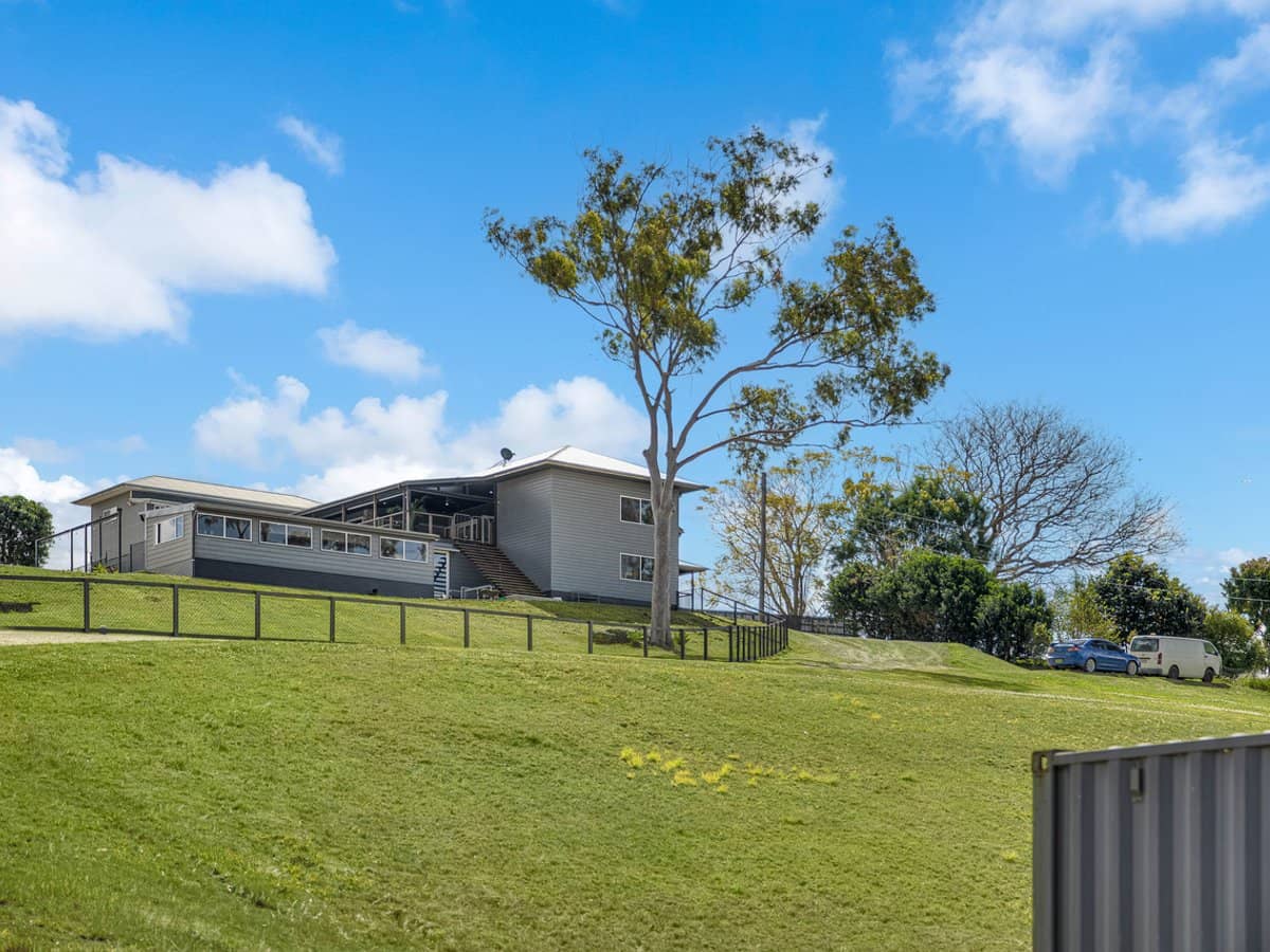 19 Grays Road, ROYSTON - Thumbnail 5