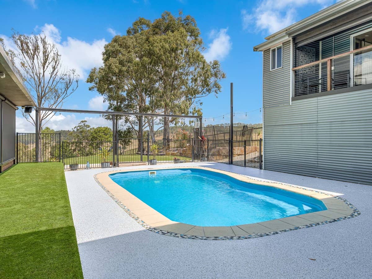 19 Grays Road, ROYSTON - Thumbnail 27