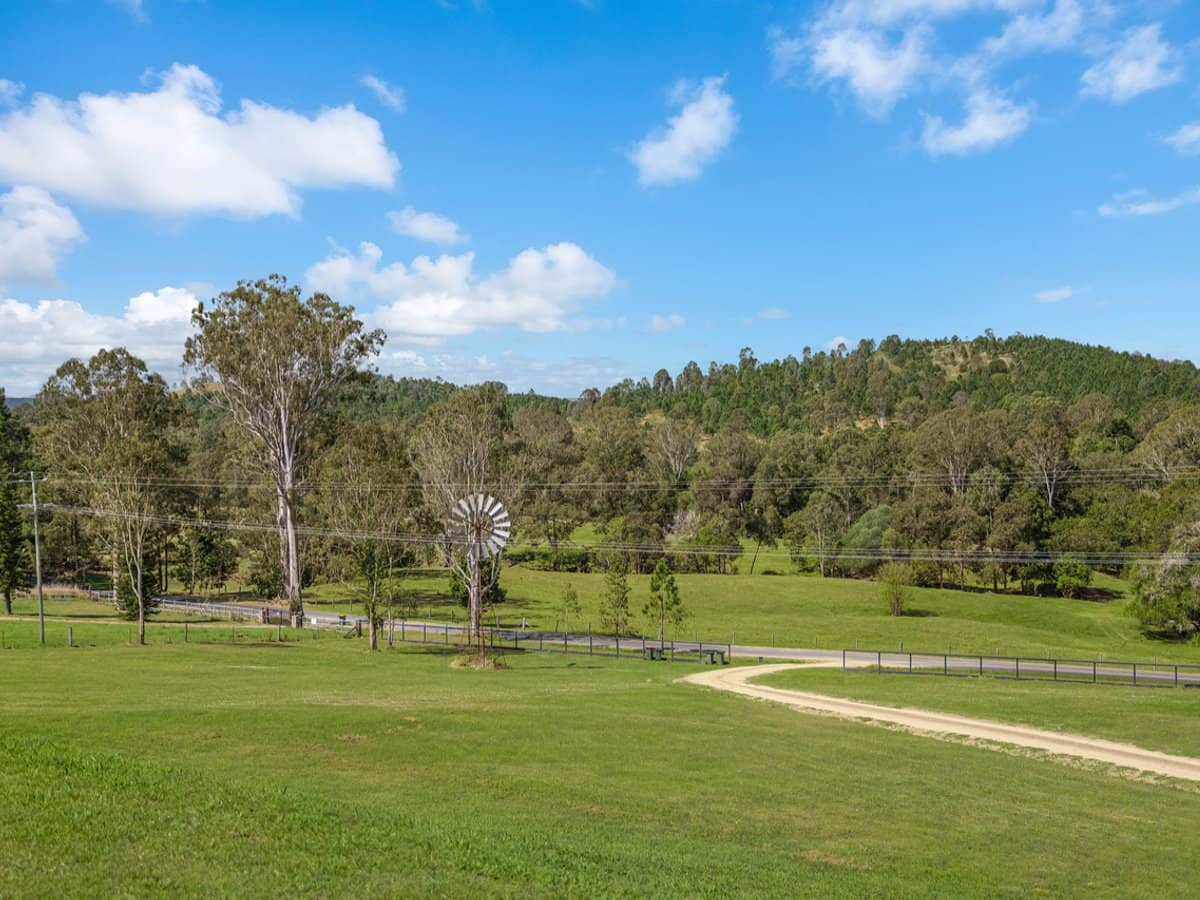 19 Grays Road, ROYSTON - Thumbnail 31