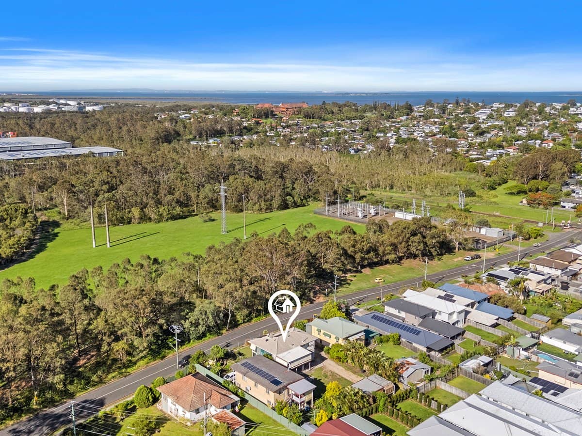 124 Sandy Camp Road, WYNNUM WEST - Thumbnail 17