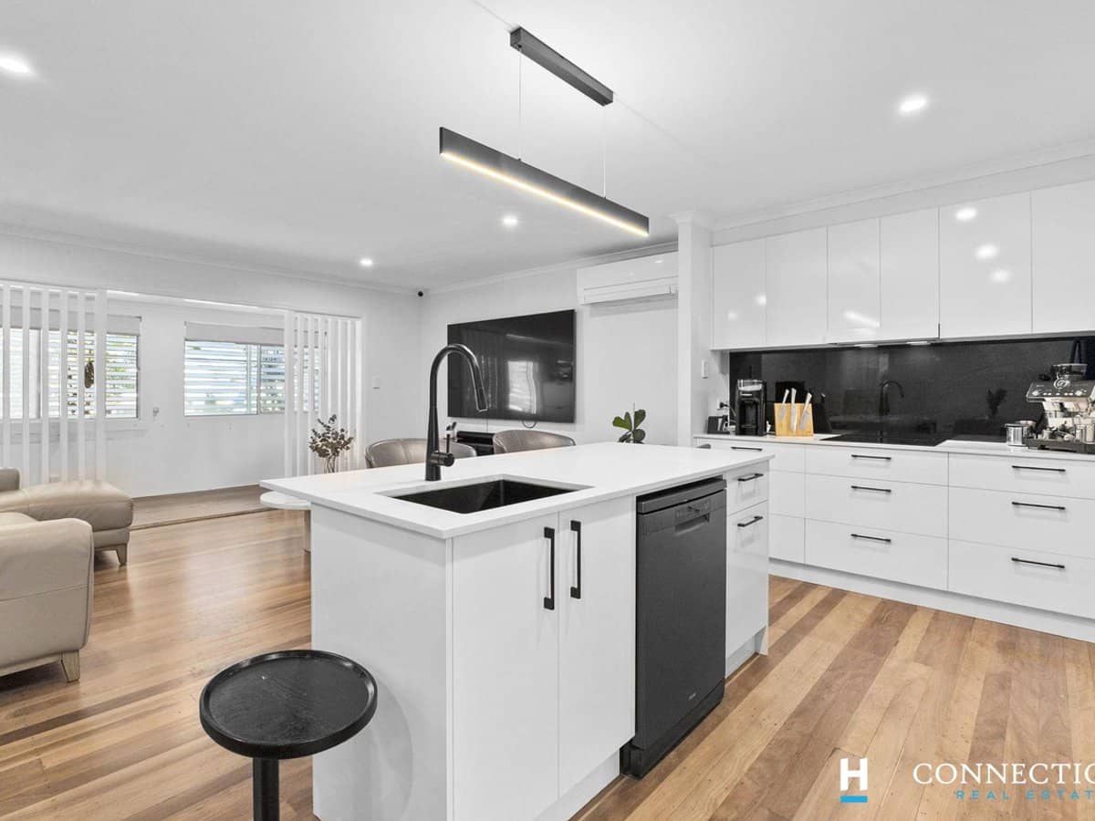 56 Tallara Street, BRACKEN RIDGE - Thumbnail 3