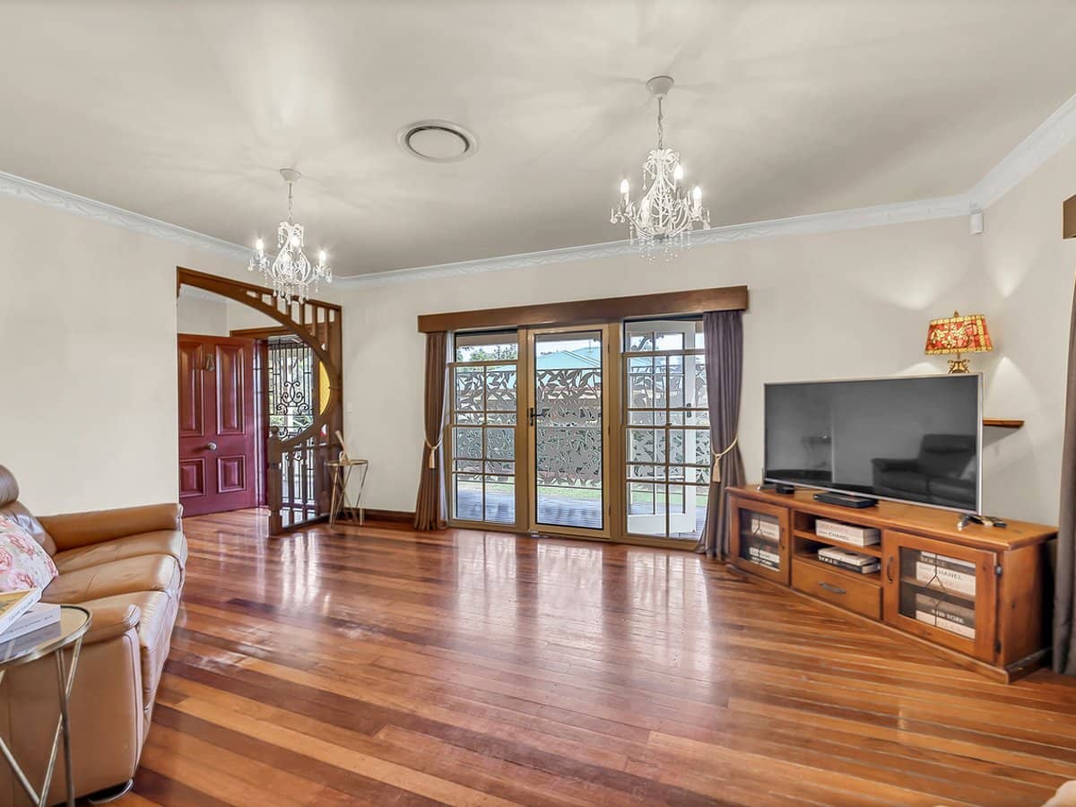 9-11 Kinloch Road, DAISY HILL - Thumbnail 5