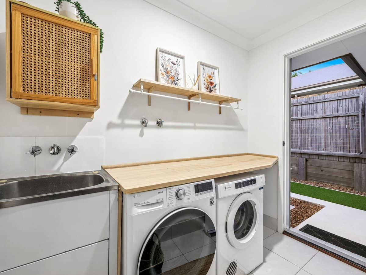 10 Meander Court, ORMEAU HILLS - Thumbnail 22