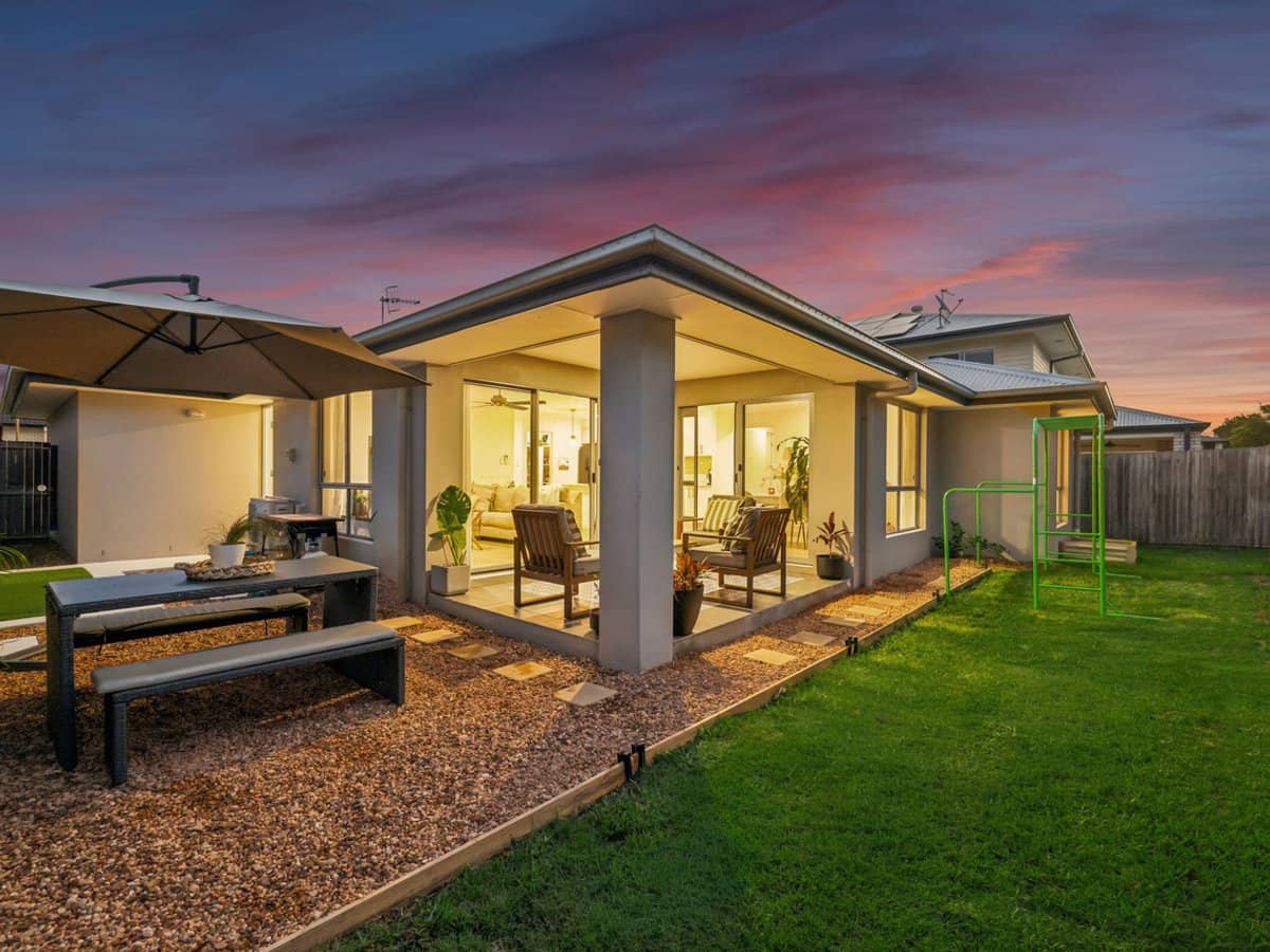 10 Meander Court, ORMEAU HILLS - Thumbnail 23