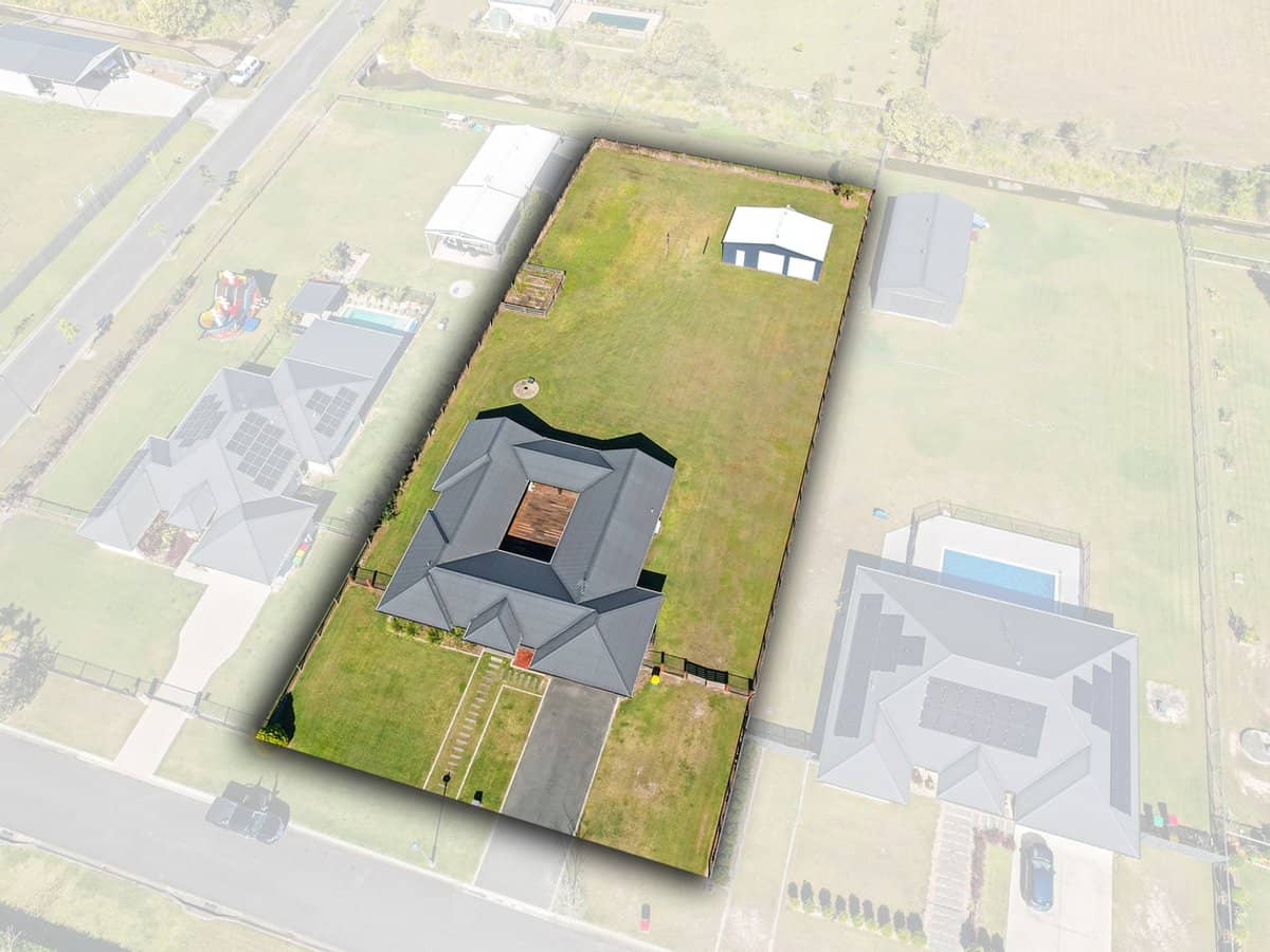 109 Elena Court, ELIMBAH - Thumbnail 3