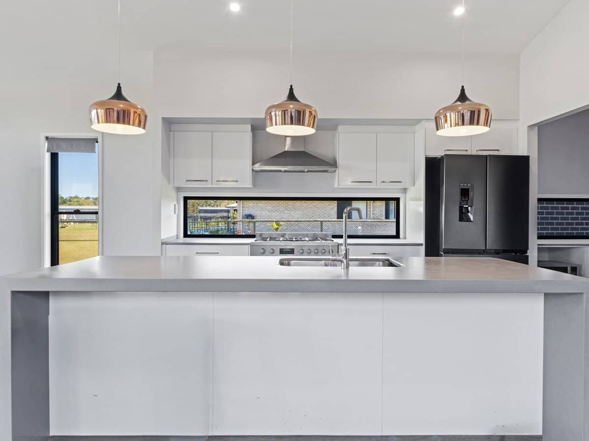 109 Elena Court, ELIMBAH - Thumbnail 6