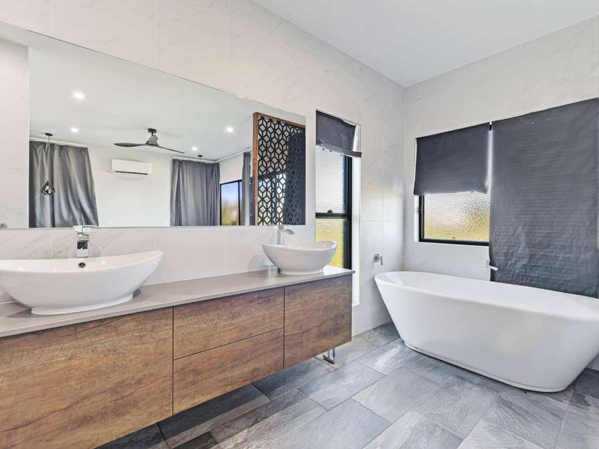 109 Elena Court, ELIMBAH - Thumbnail 10