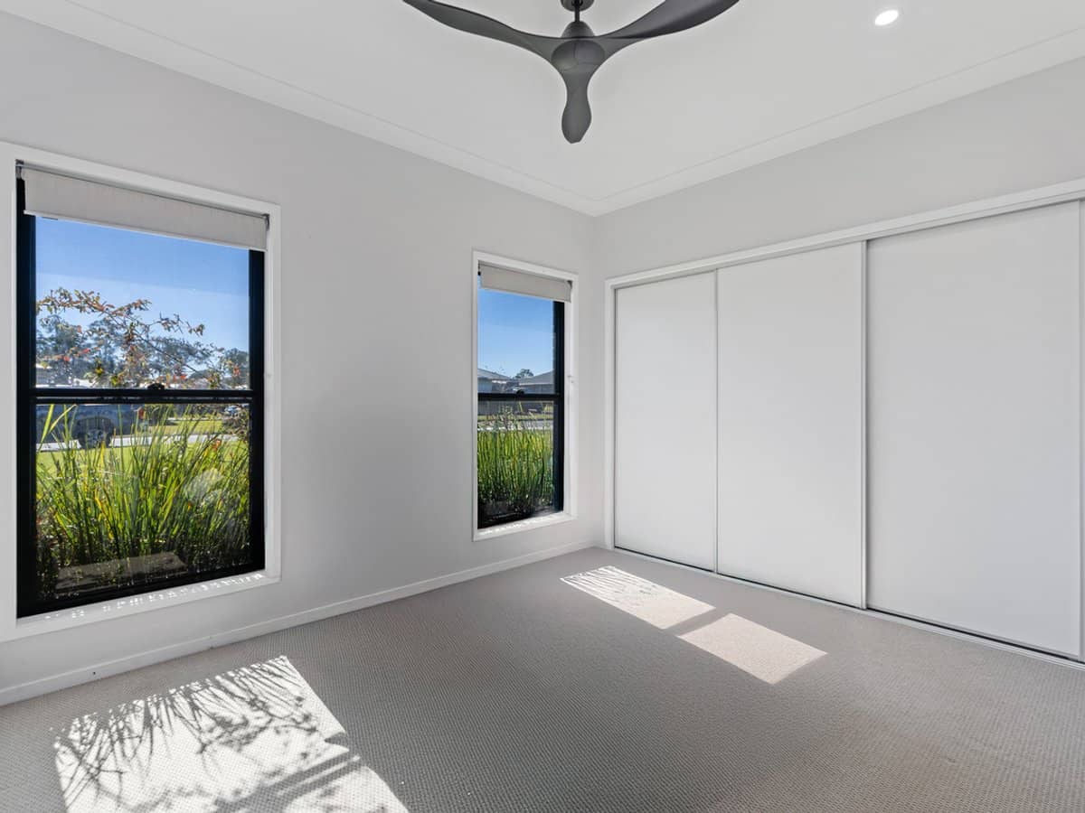 109 Elena Court, ELIMBAH - Thumbnail 16