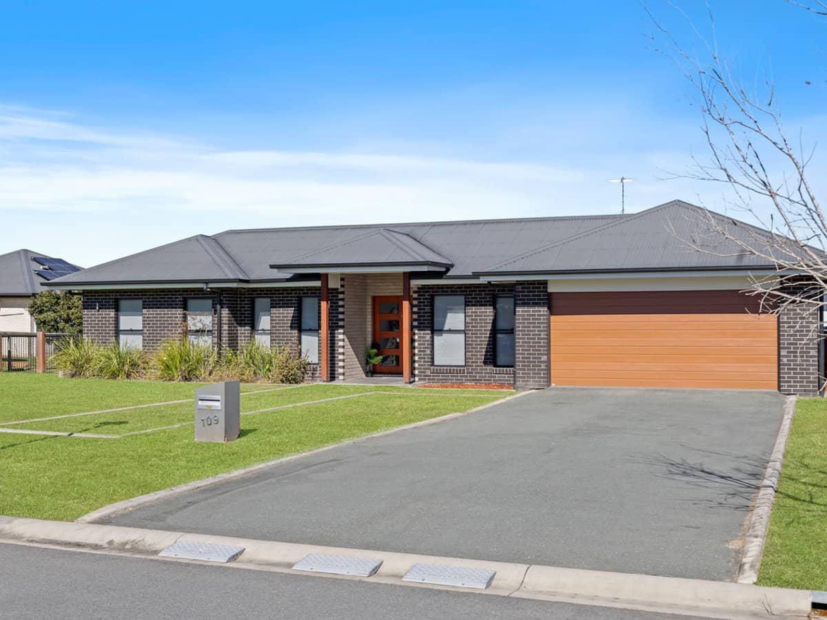 109 Elena Court, ELIMBAH - Thumbnail 24