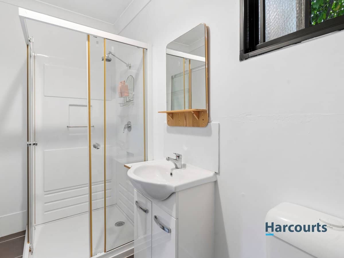 42 Parkview Road, GLASS HOUSE MOUNTAINS - Thumbnail 17