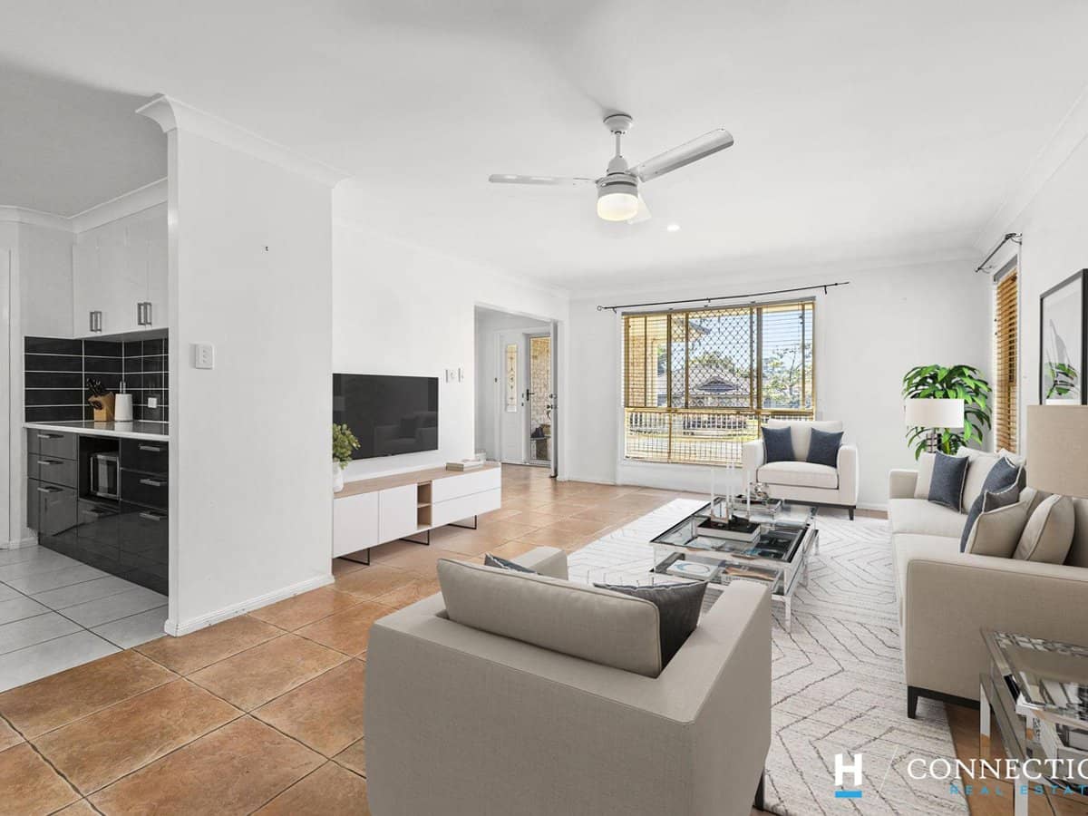 15-17 Wimbledon Drive, MORAYFIELD - Thumbnail 3