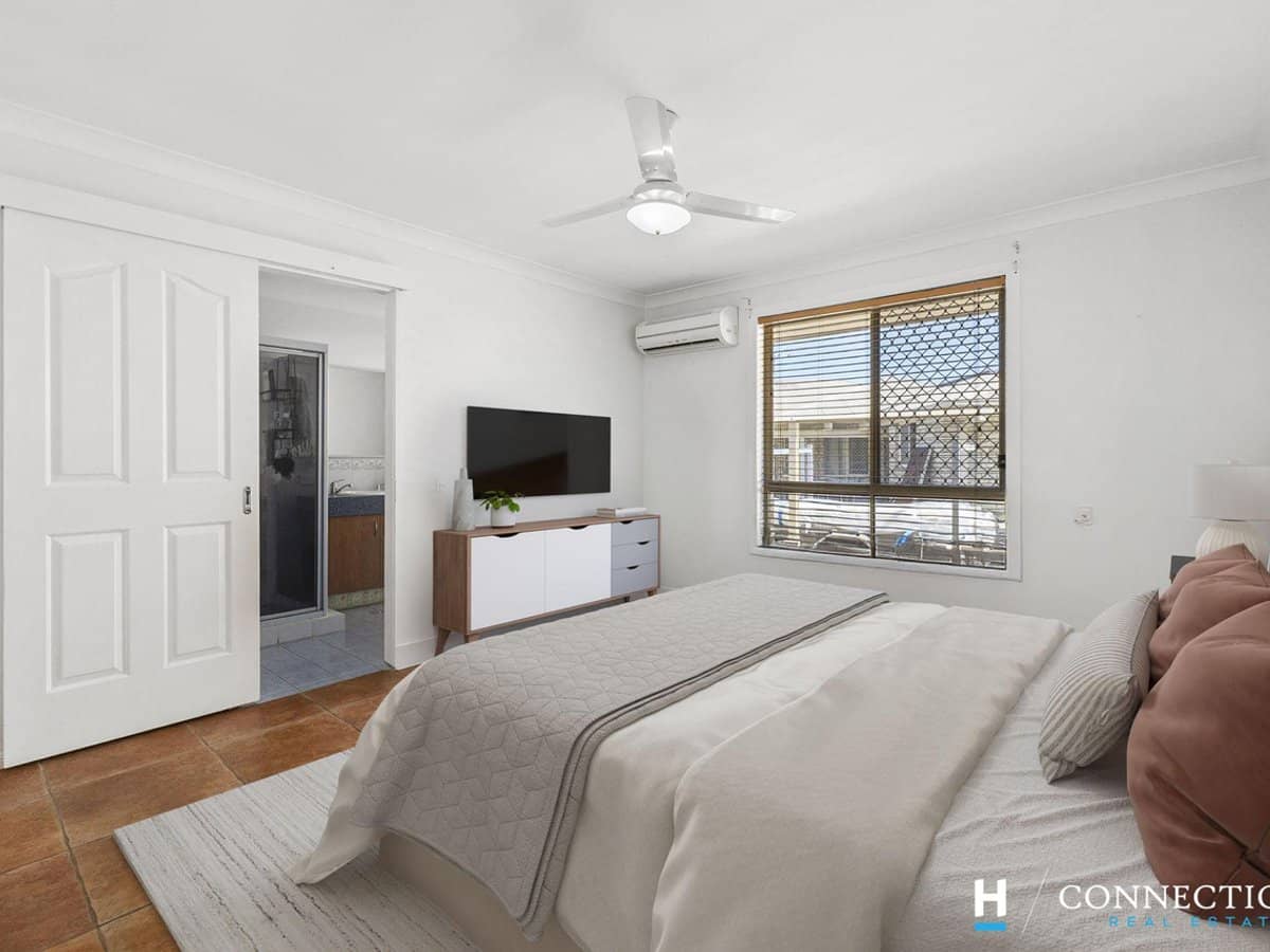 15-17 Wimbledon Drive, MORAYFIELD - Thumbnail 7