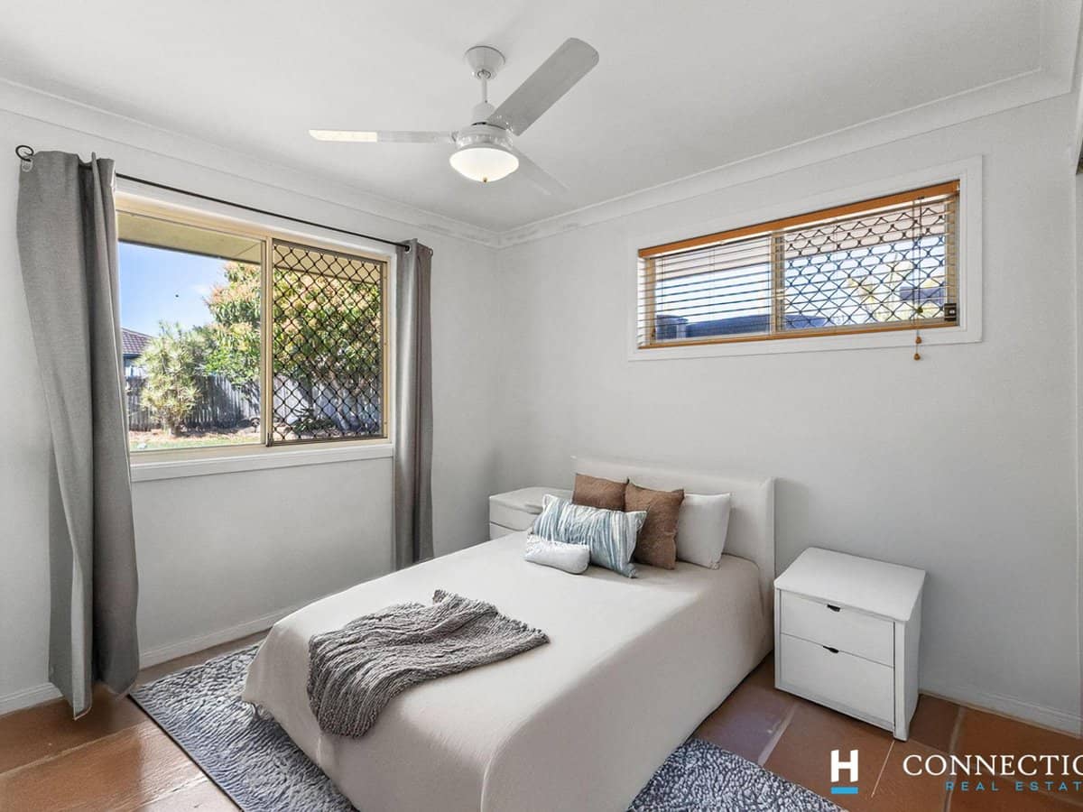 15-17 Wimbledon Drive, MORAYFIELD - Thumbnail 10