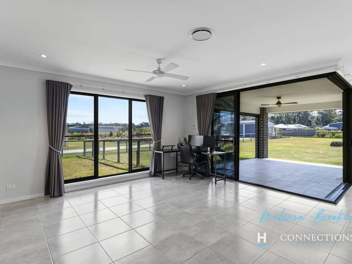 88 Elena Court, ELIMBAH - Thumbnail 8