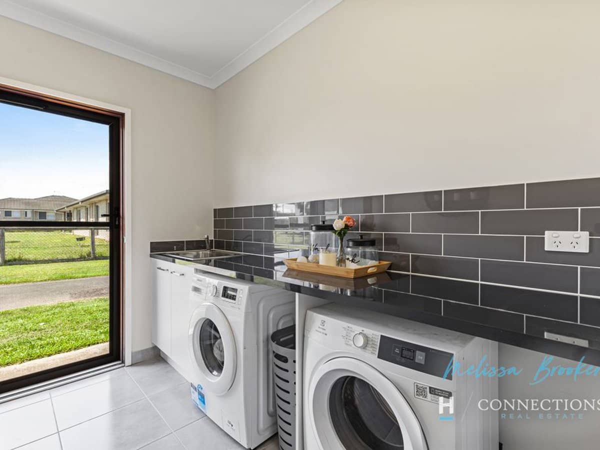 88 Elena Court, ELIMBAH - Thumbnail 23