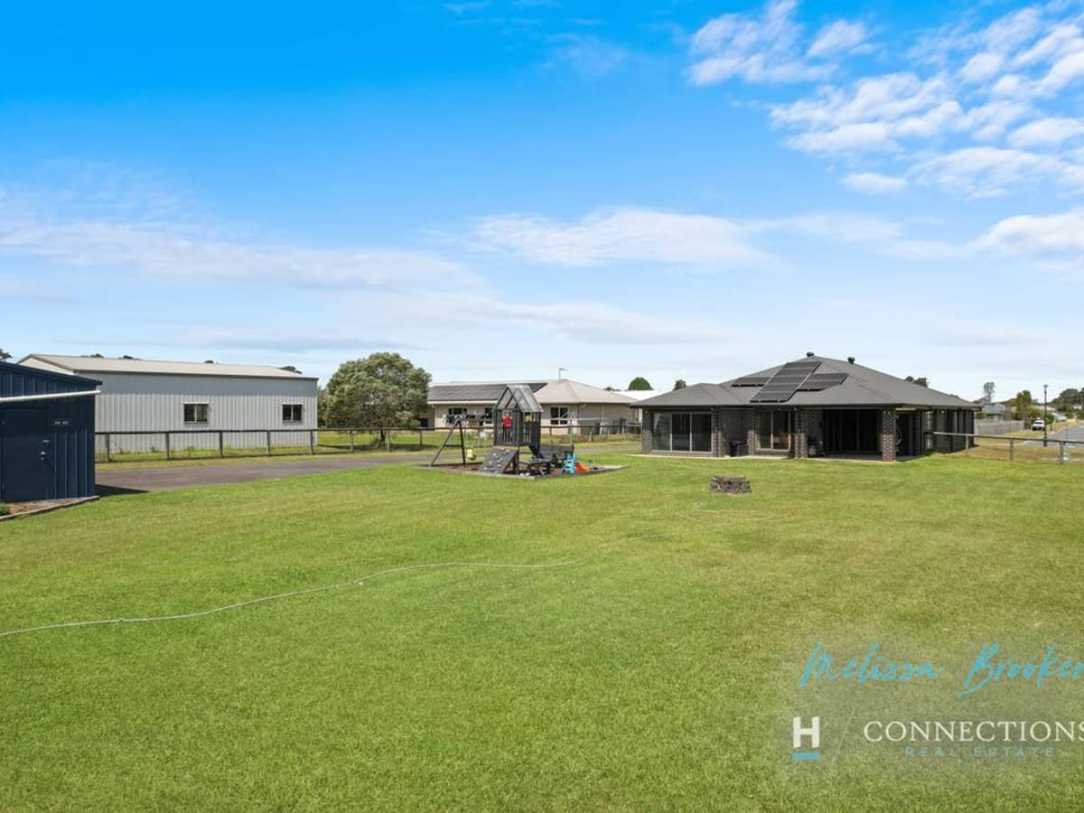 88 Elena Court, ELIMBAH - Thumbnail 27