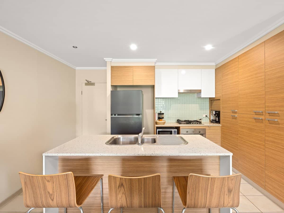 13/154 Musgrave Avenue, SOUTHPORT - Thumbnail 4