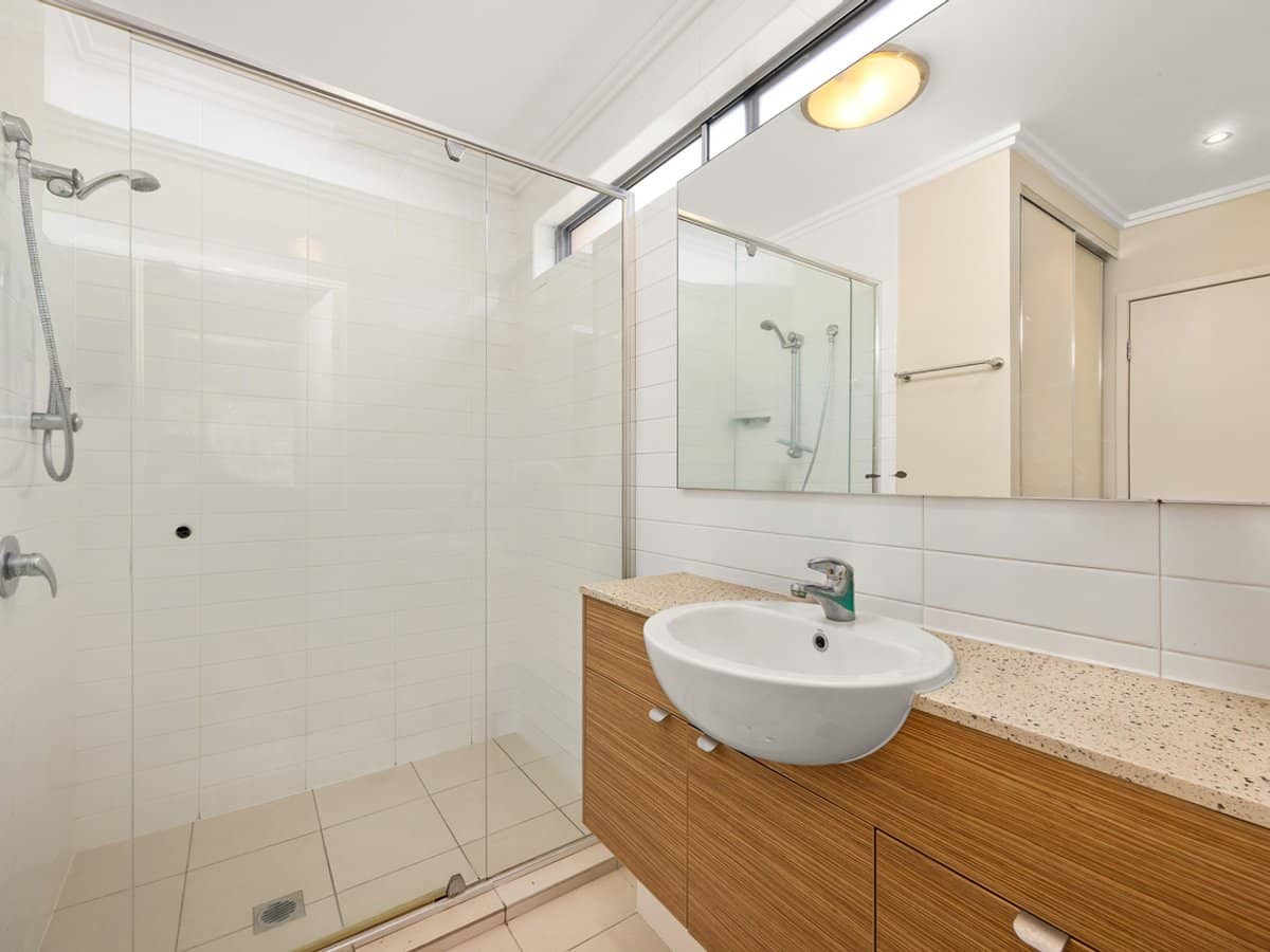 13/154 Musgrave Avenue, SOUTHPORT - Thumbnail 11