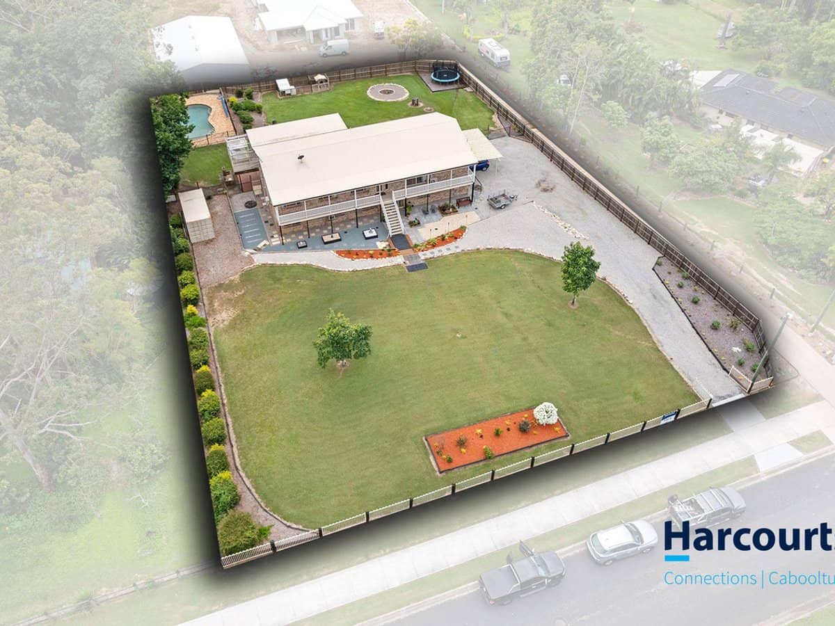 82 Madeline Drive, MORAYFIELD - Thumbnail 2