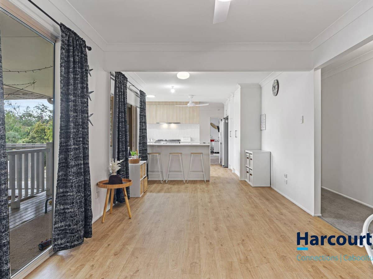 82 Madeline Drive, MORAYFIELD - Thumbnail 8