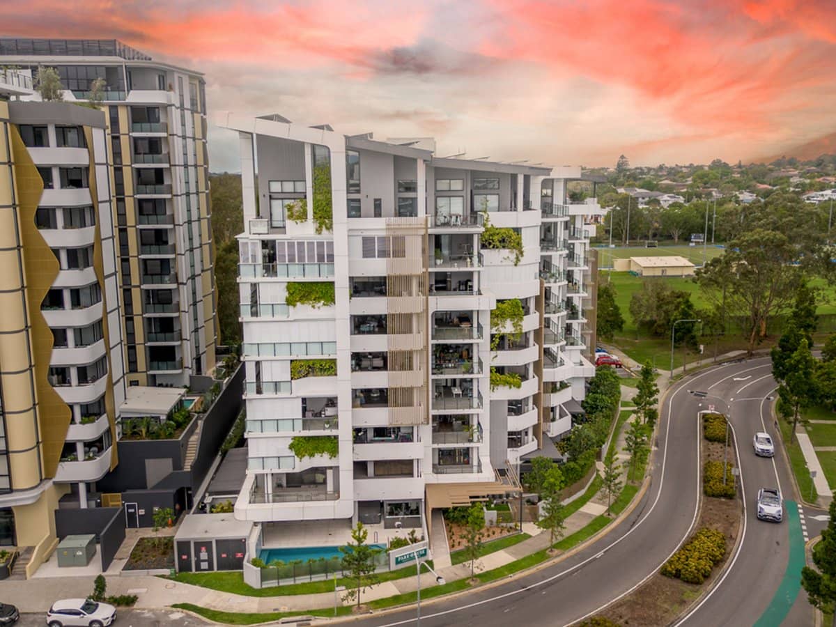 69 Kittyhawk Drive, CHERMSIDE - Thumbnail 1