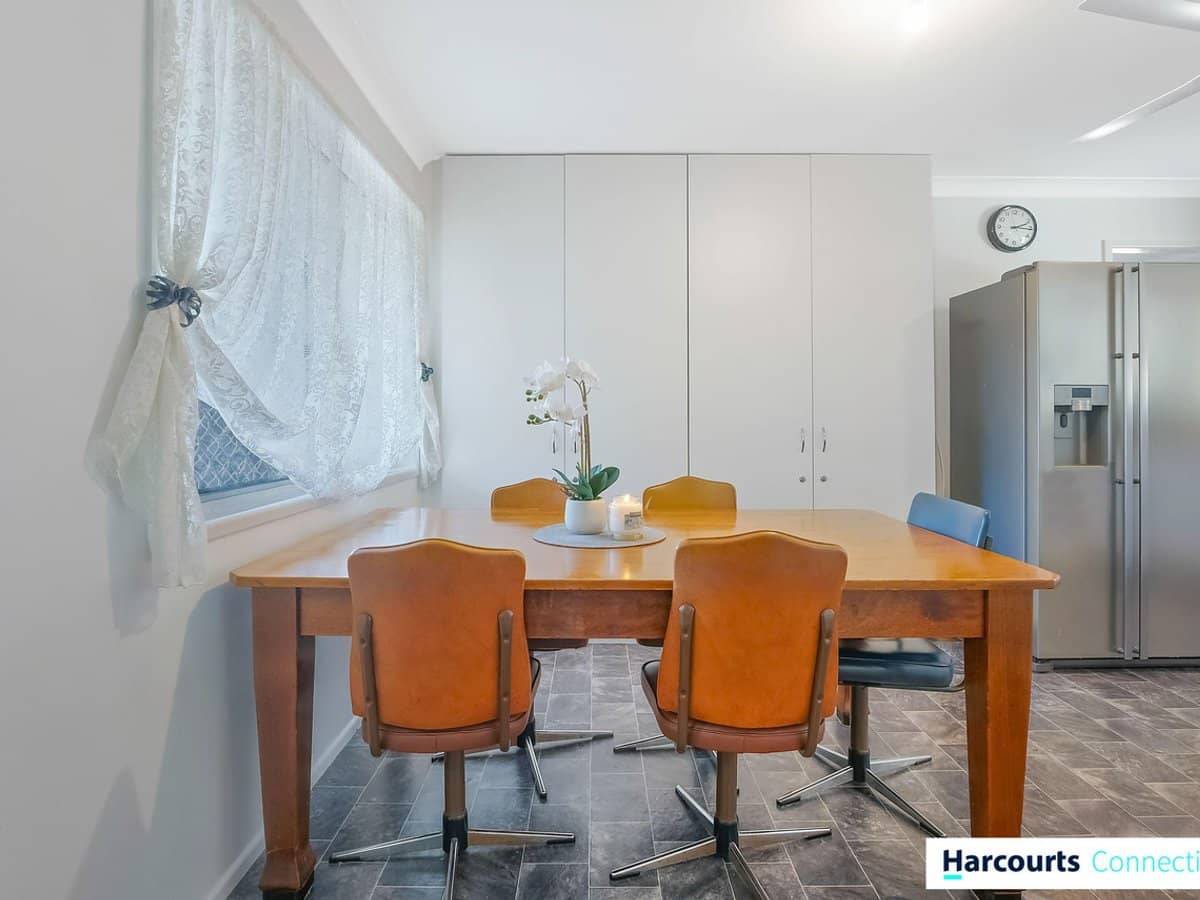 36 Smiths Road, CABOOLTURE - Thumbnail 5