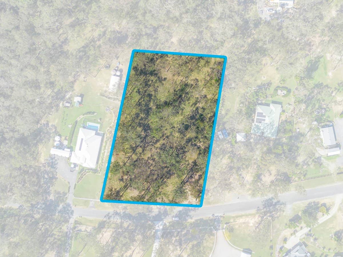 31-35 Eland Court, GREENBANK - Thumbnail 1