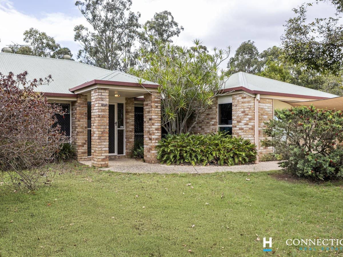 6 Kristina Close, BRACKEN RIDGE - Thumbnail 1