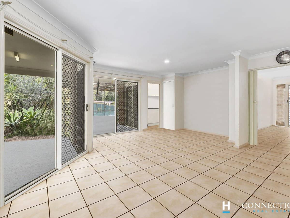 6 Kristina Close, BRACKEN RIDGE - Thumbnail 8