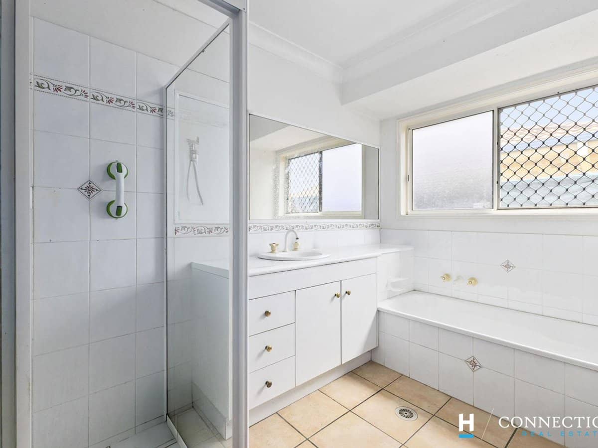 6 Kristina Close, BRACKEN RIDGE - Thumbnail 16