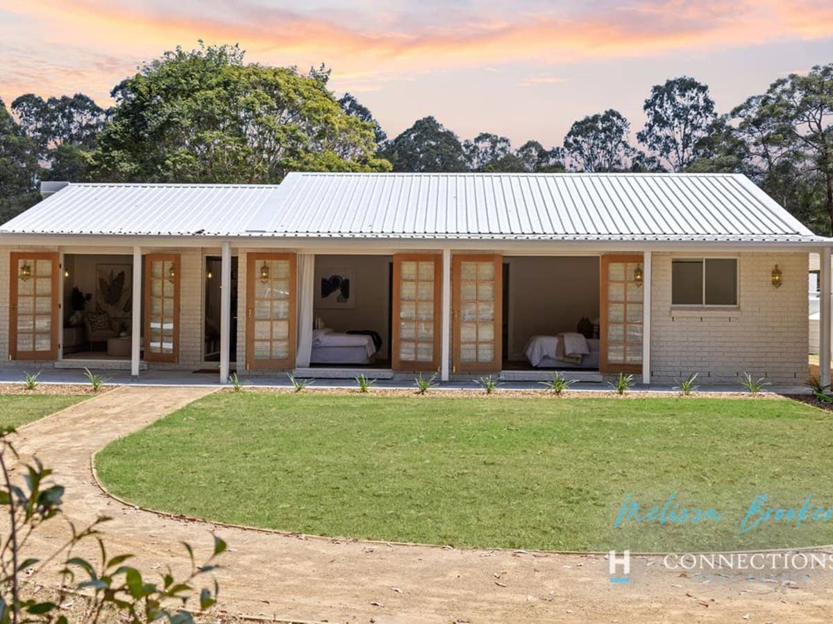 45 Richards Court, BELLMERE - Thumbnail 1