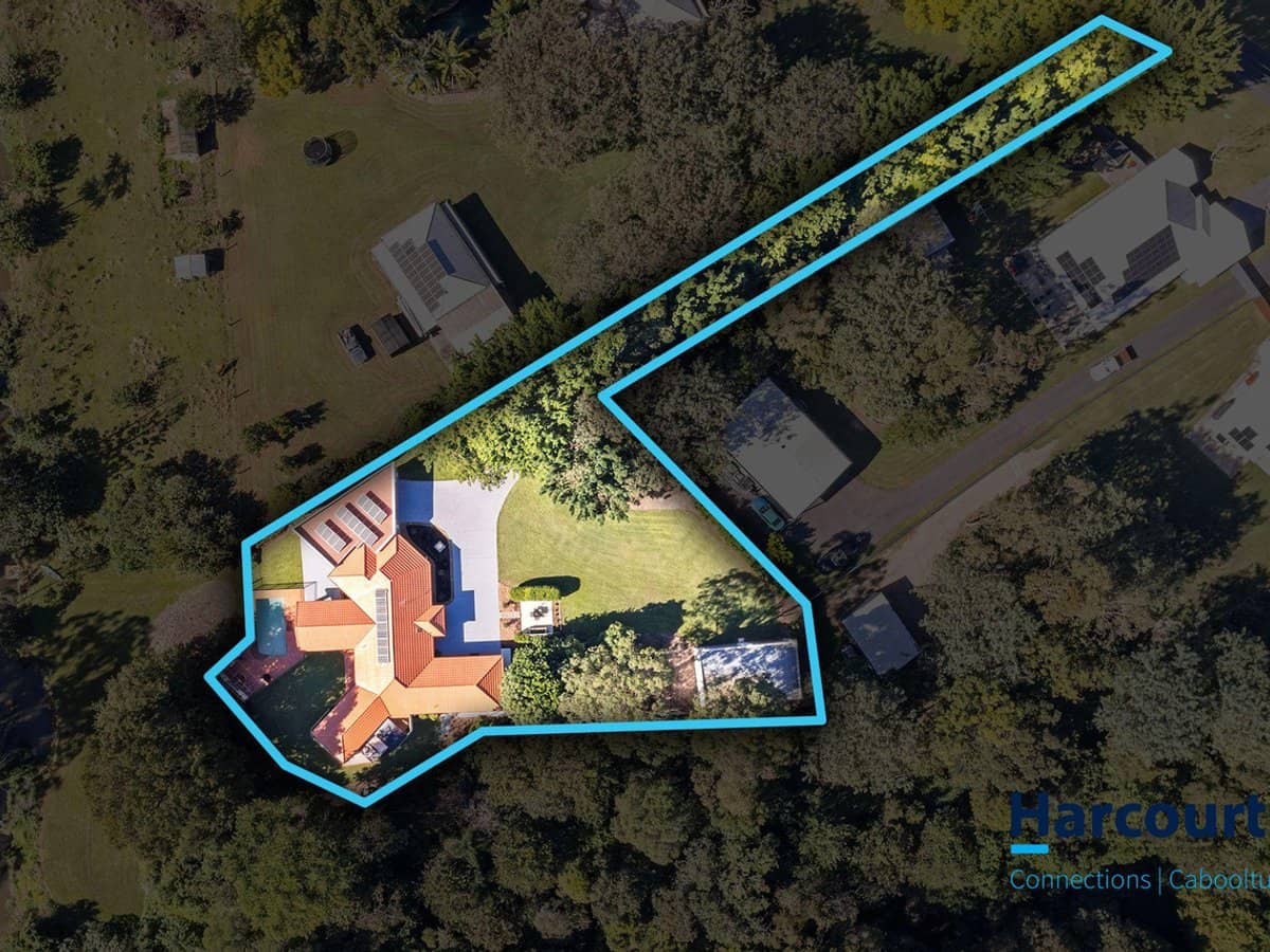 61 Thompson Road, BELLMERE - Thumbnail 2