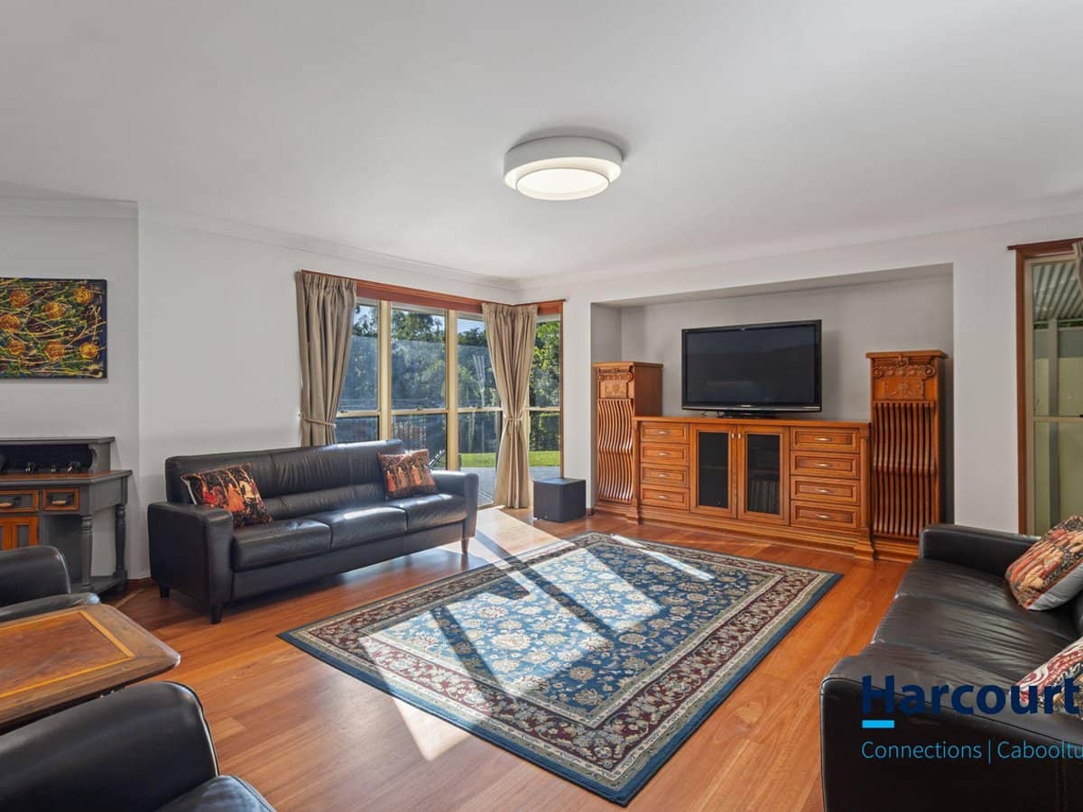 61 Thompson Road, BELLMERE - Thumbnail 18