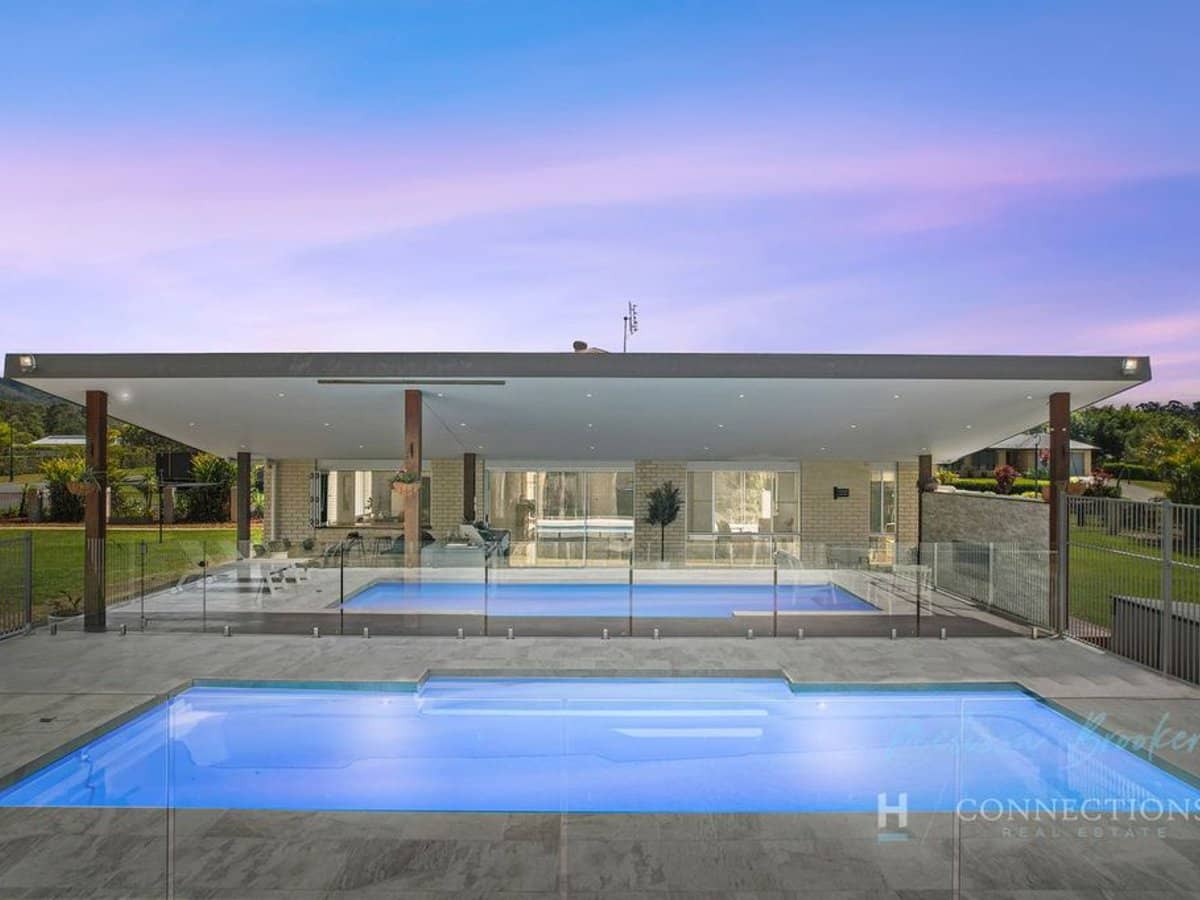 2-4 Bonito Place, WAMURAN - Thumbnail 1