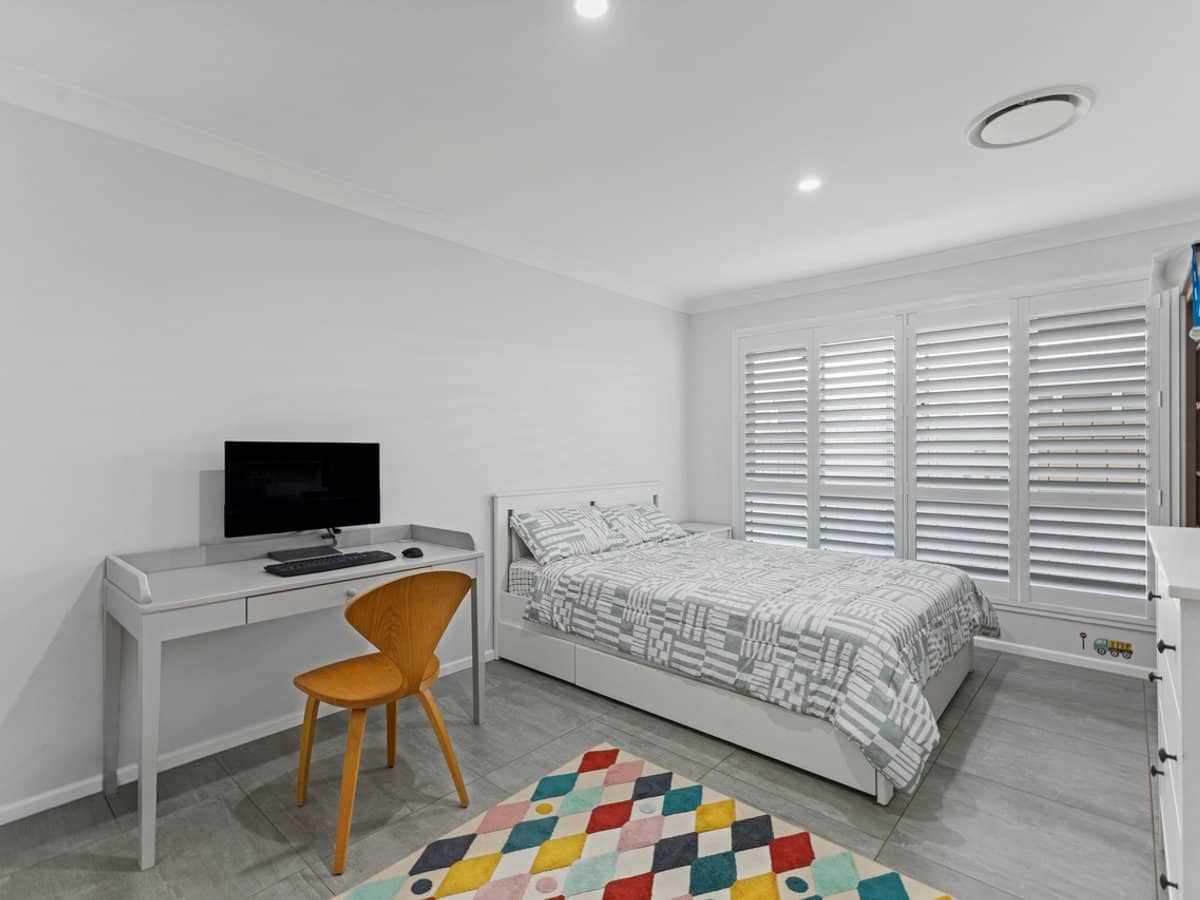 11 Endeavour Esplanade, NEWPORT - Thumbnail 25