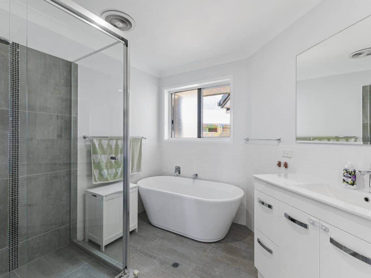 11 Endeavour Esplanade, NEWPORT - Thumbnail 26