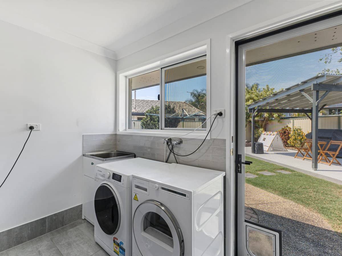 11 Endeavour Esplanade, NEWPORT - Thumbnail 27