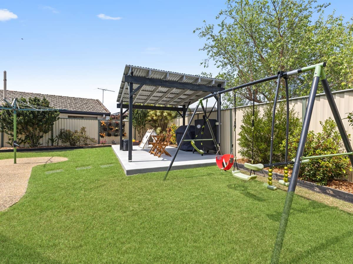 11 Endeavour Esplanade, NEWPORT - Thumbnail 29